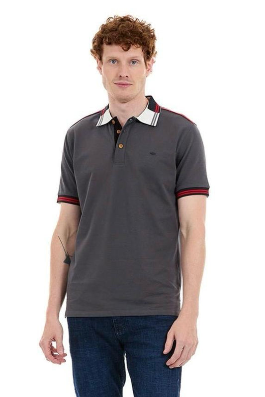 Tipo Polo Gris Oxford con Contrastes